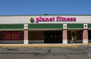 planet-fitness-cressona-mall